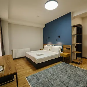 Araki Sololaki Hotel